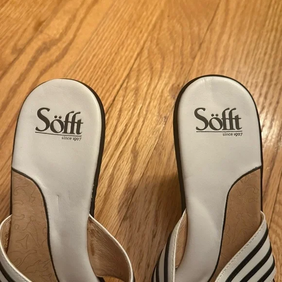 Sofft striped criss cross heels - Picture 4 of 7